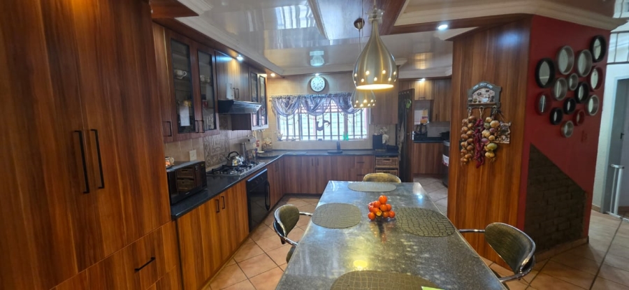 3 Bedroom Property for Sale in Flimieda North West